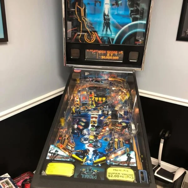 TRON: Legacy Pinball Machine by Stern